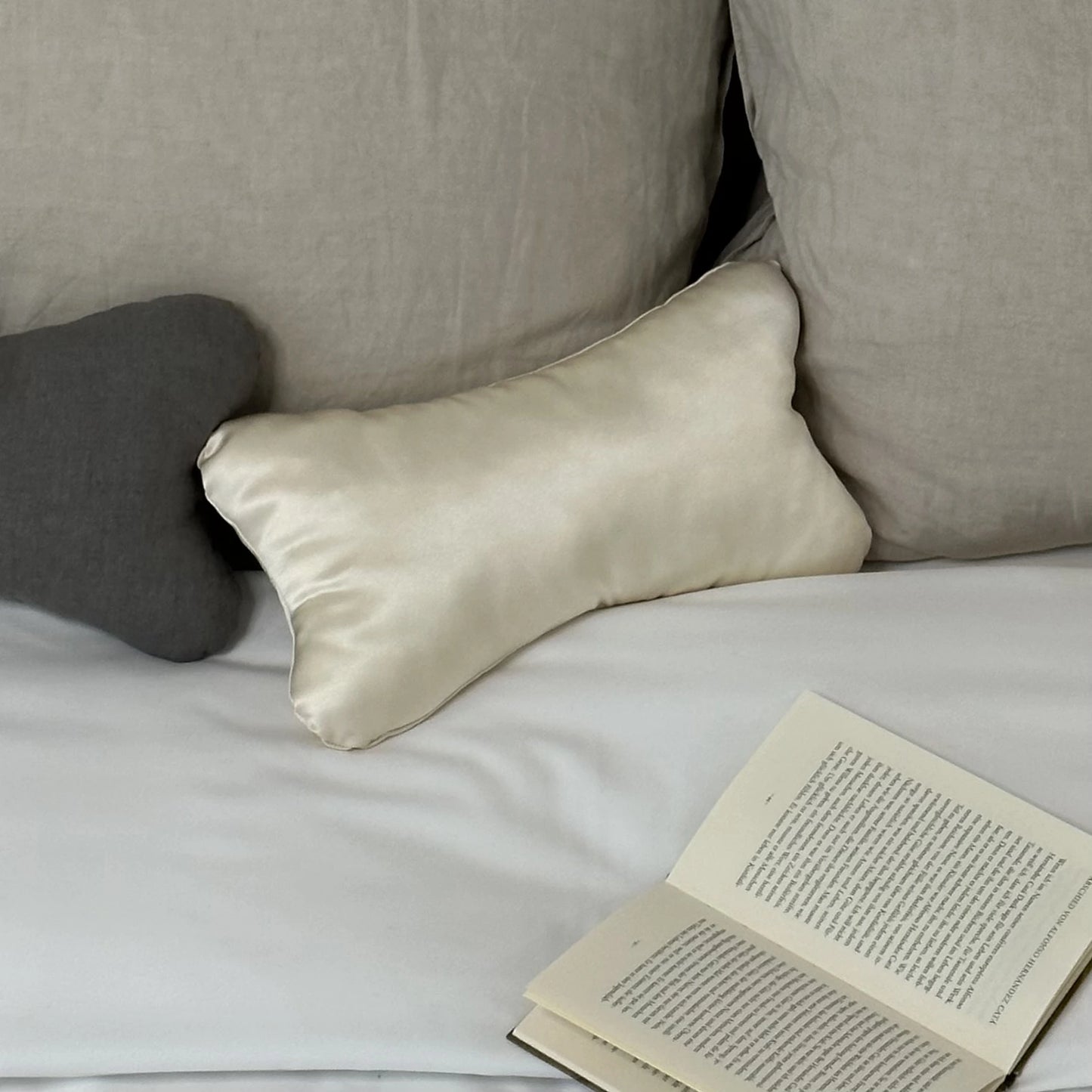 Silk Pillow Ecru